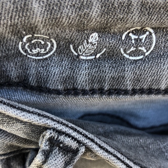 DL1961 Faded Gray Instasculpt Mid Rise Ankle skinny | SIZE 28 - Picture 5 of 8